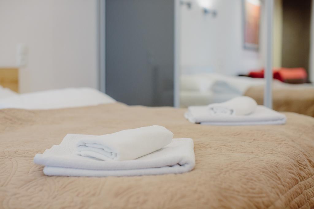 One-Bedroom Apartment SI